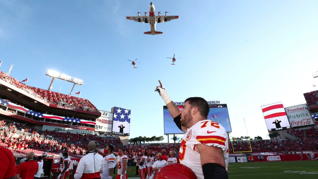 They doin’ a full air show for TIE-FIRST?! Bro, BE SERIOUS!