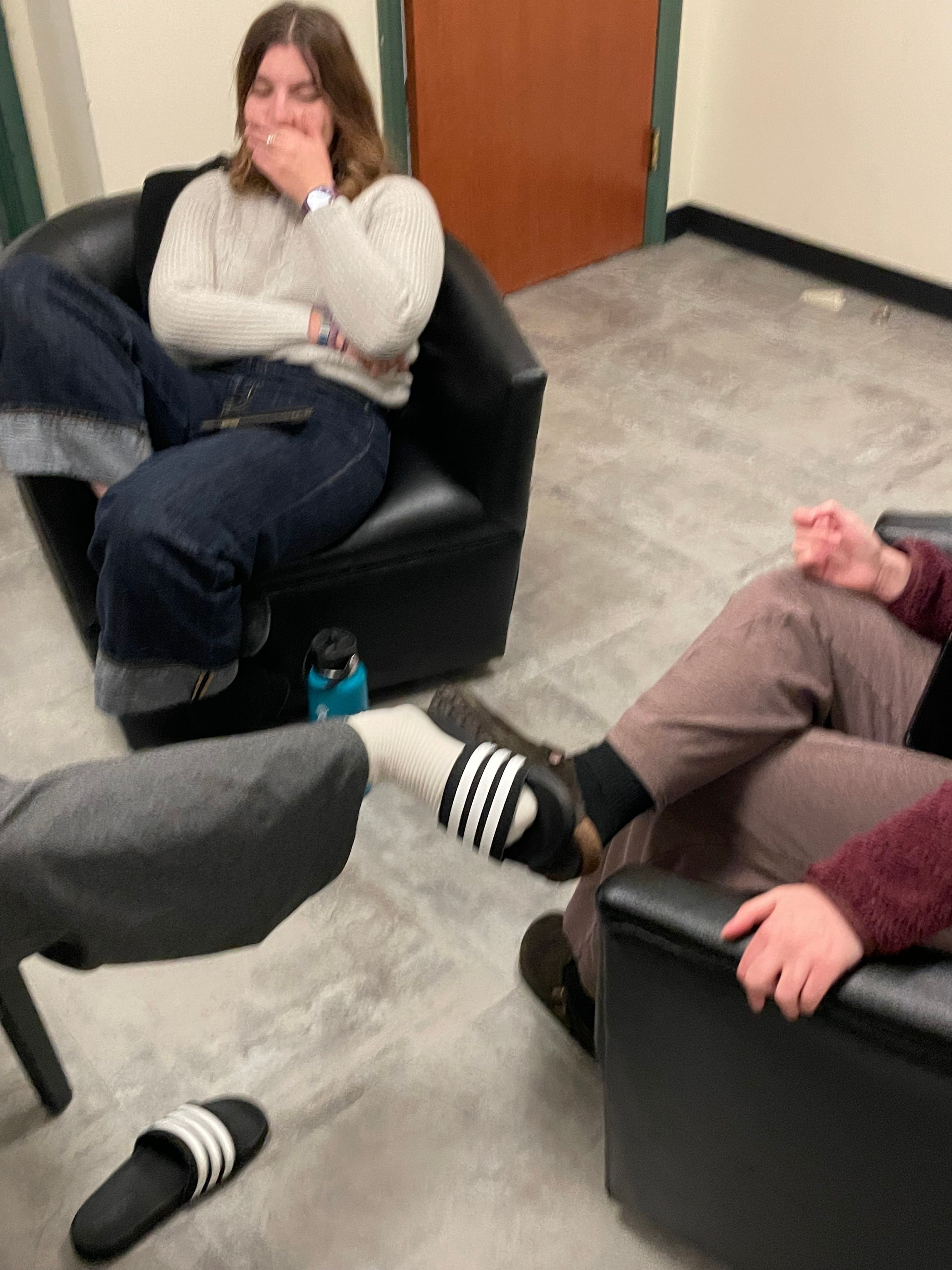 Legs in frame like a situationship—barely there, still messy.